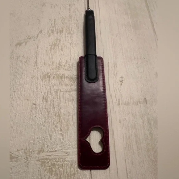 Accessories - Red and Black Leather Heart Love Paddle